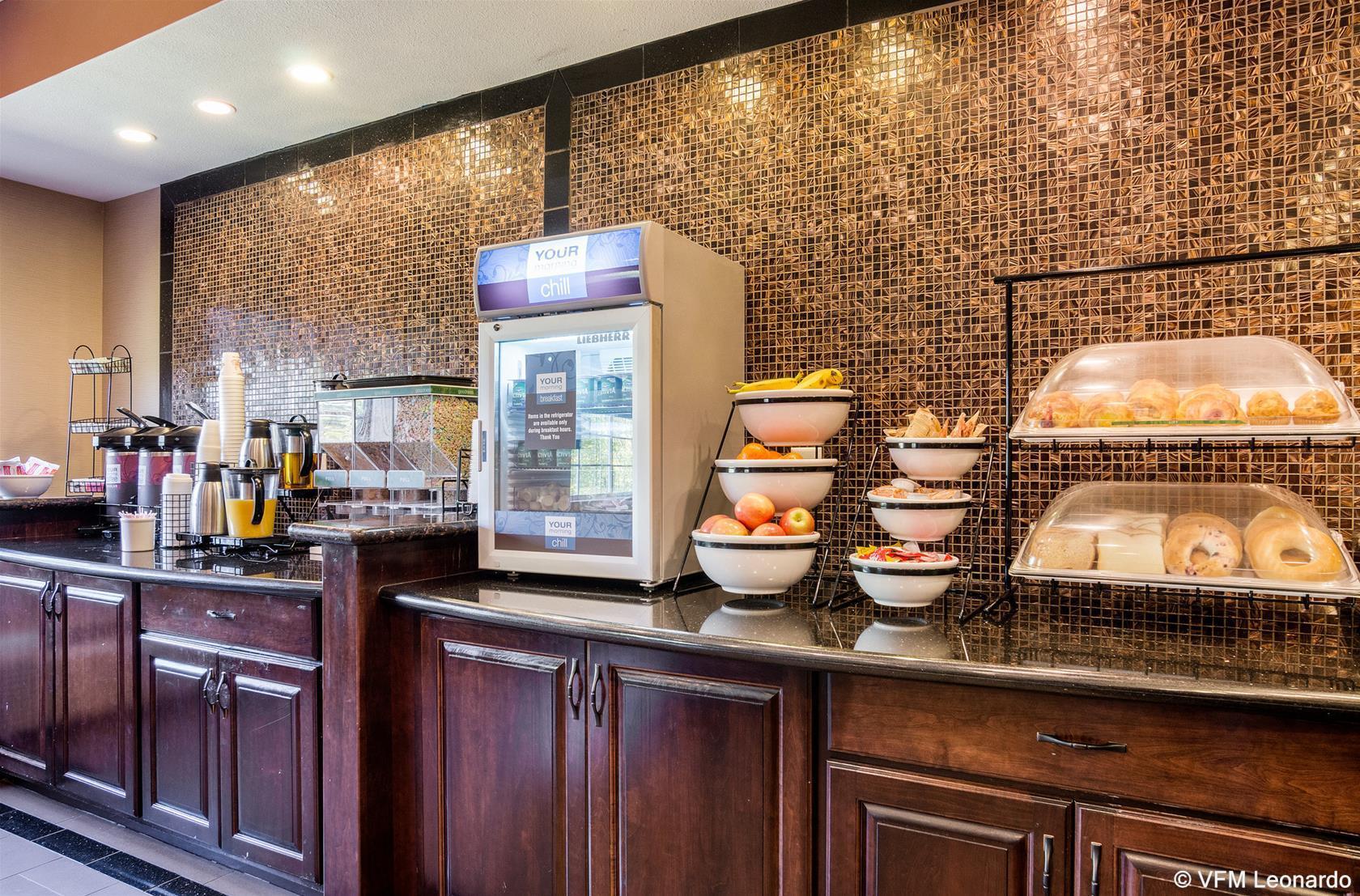 Best Western Emporia Inn Экстерьер фото