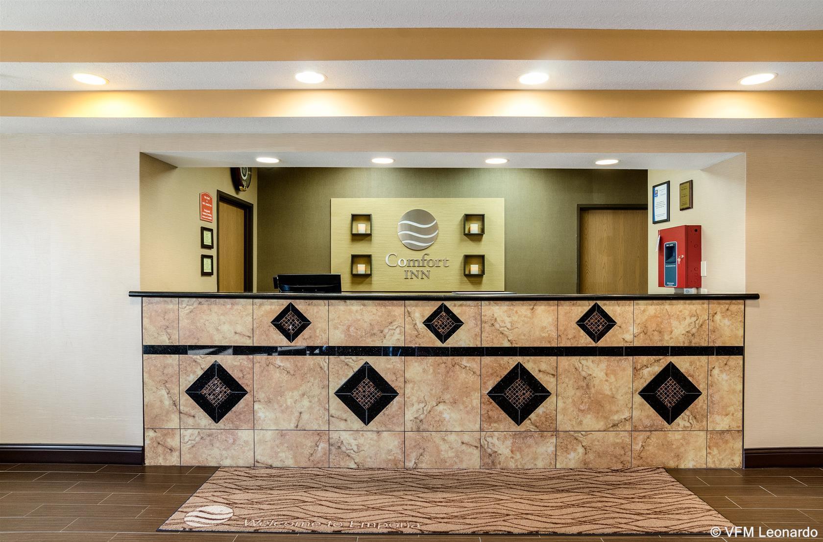 Best Western Emporia Inn Экстерьер фото